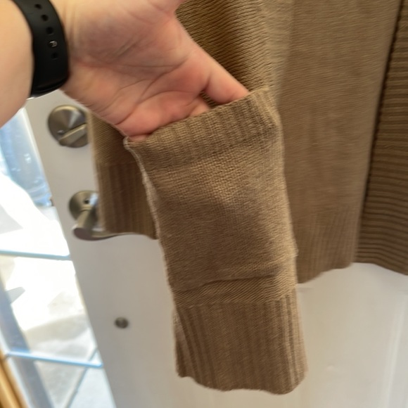 Cardigan - Picture 2 of 3